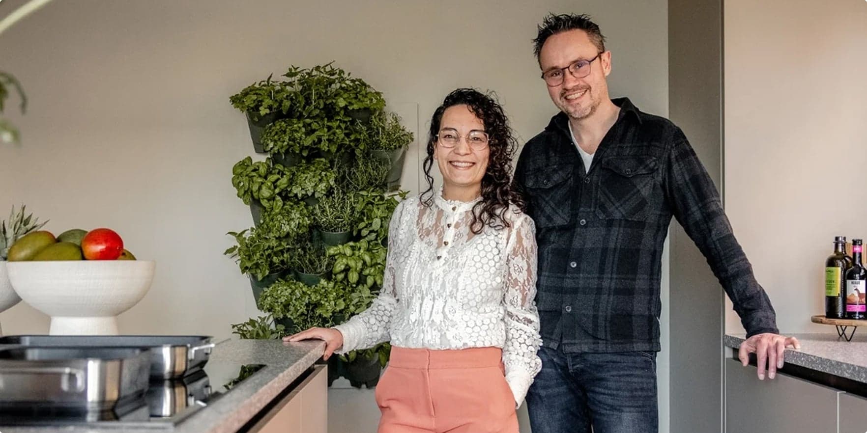 Klanten-in-hun-nieuwe-Mandemakers-Keuken
